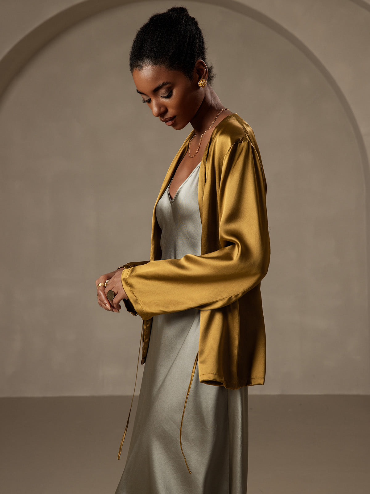 19Momme Silk Relaxed Tie Up Cardigan